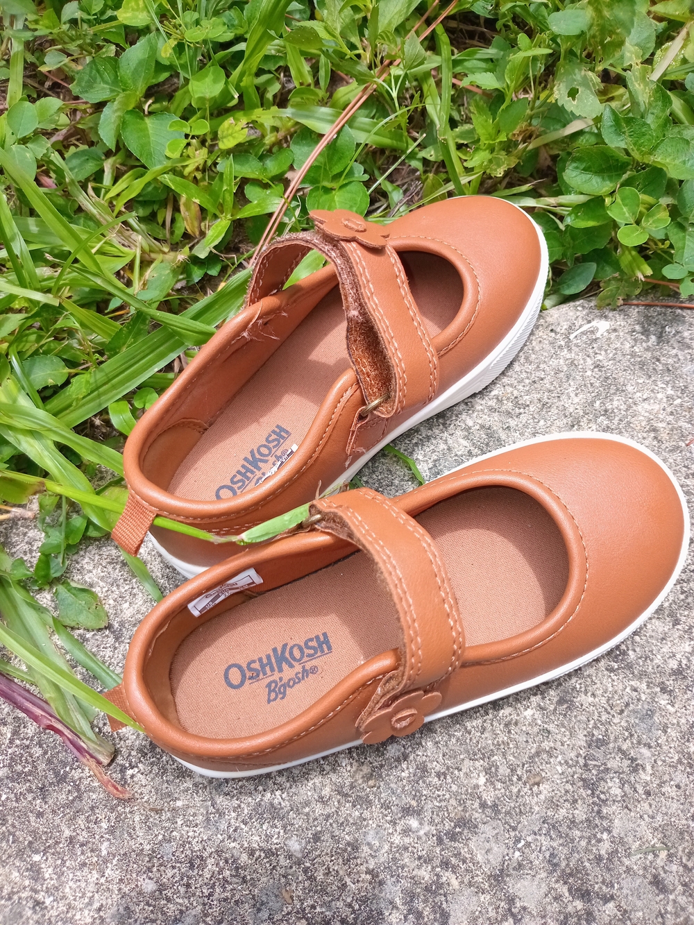OshKosh B'gosh Girls' Tan Mary Jane Shoes - Comfortable Everyday Style